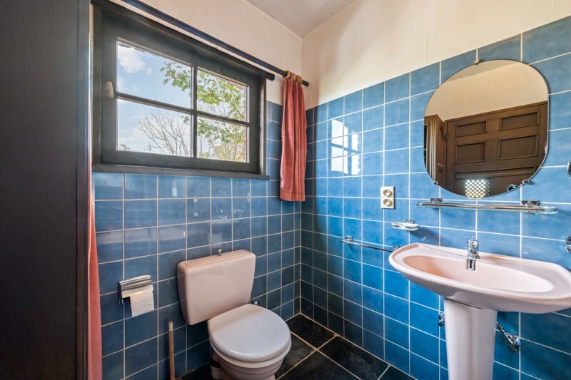 Te renoveren vrijstaande woning met prachtig uitzicht in natuurgebied 