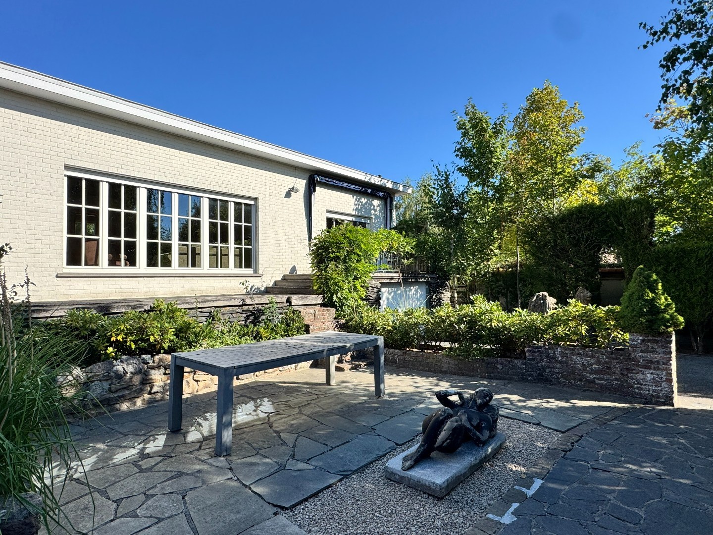 Mooie woning met nieuwe praktijkruimte of studio 