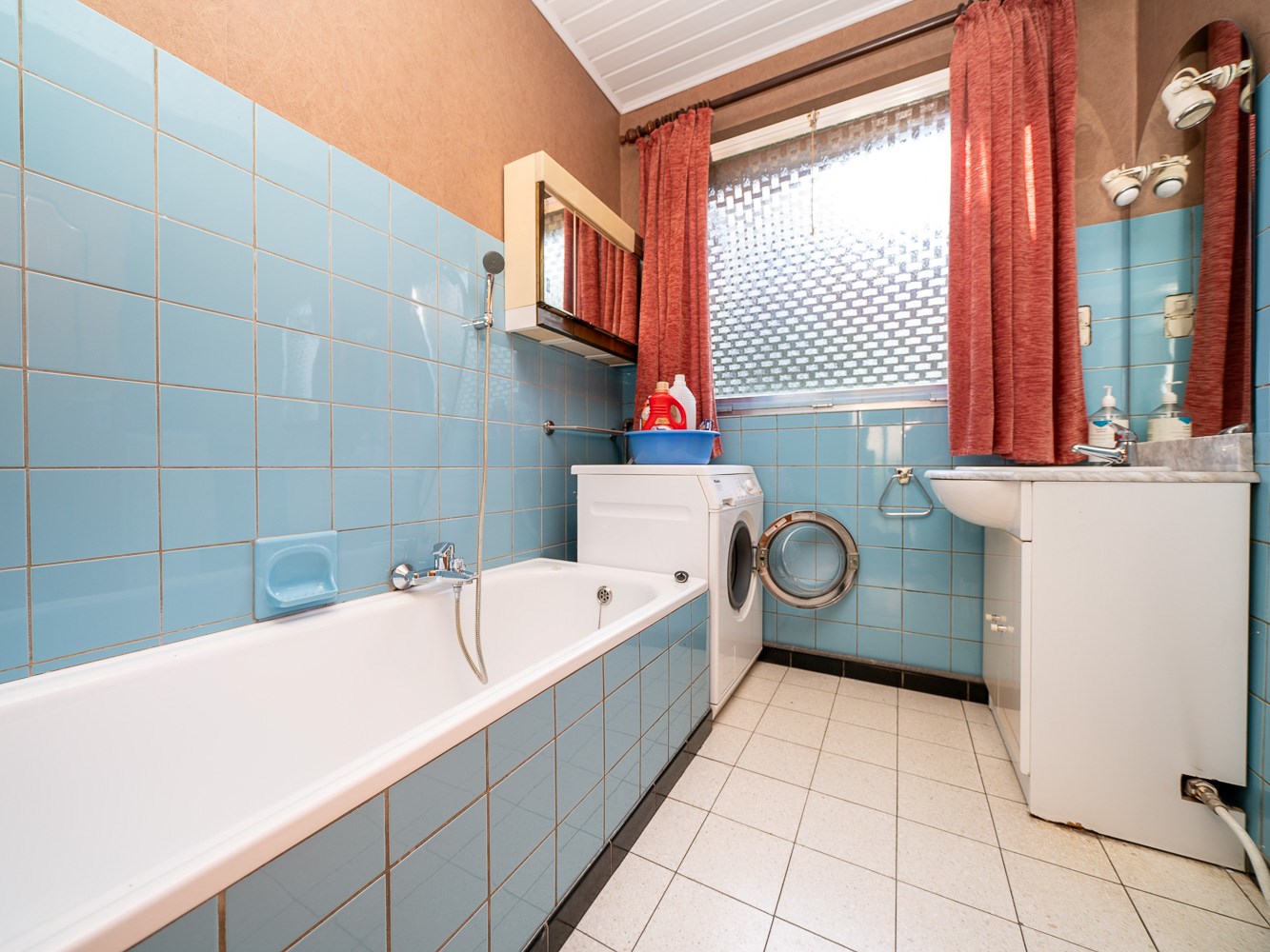 Woning met loods op gegeerde locatie 