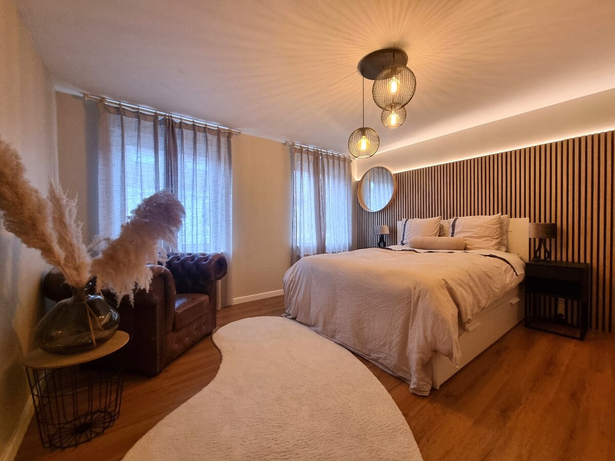 Recent, met oog voor detail gerenoveerde, zeer aangename woning te Heist 