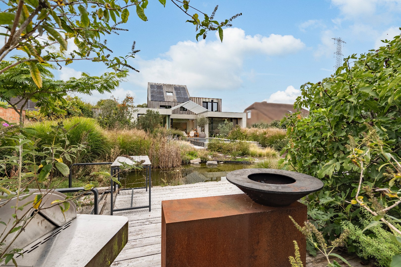 Exclusieve villa met praktijkruimte op perceel van 2001m² in Balen-Olmen 