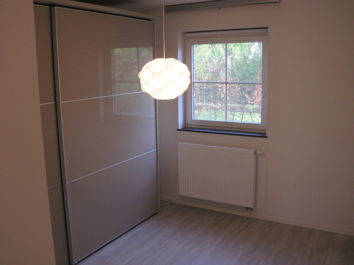 Hedendaags 2-slpk-appartement met groot terras 