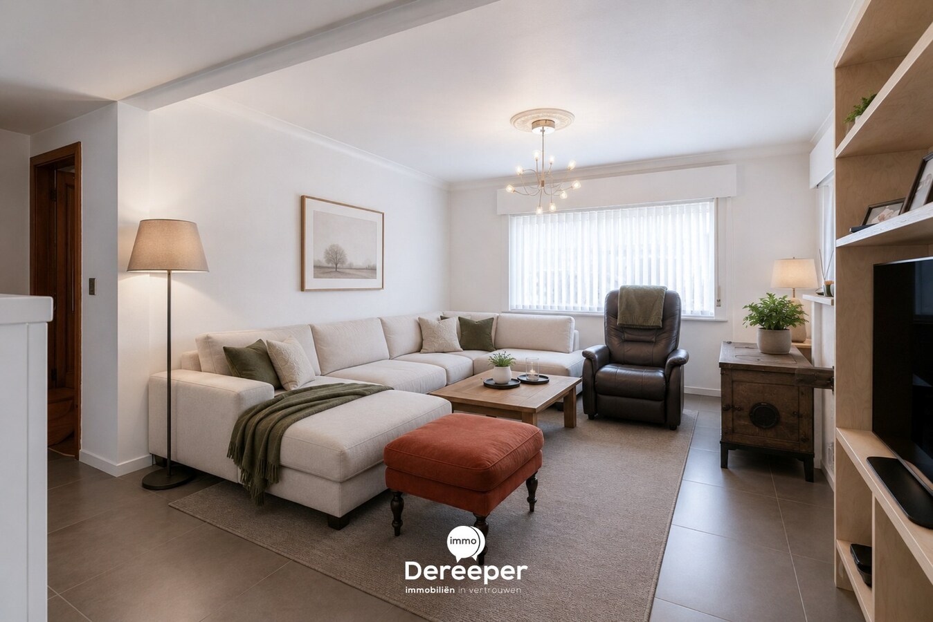 Te renoveren halfopen woning met zuidgerichte tuin op 571 m² in Jabbeke 