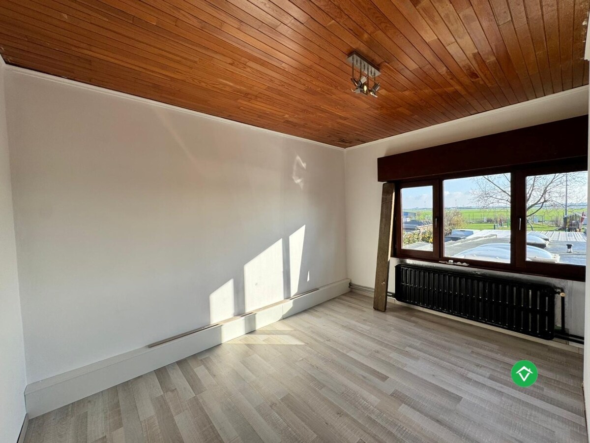 Woning met 2 slaapkamers en garage te Oostende 