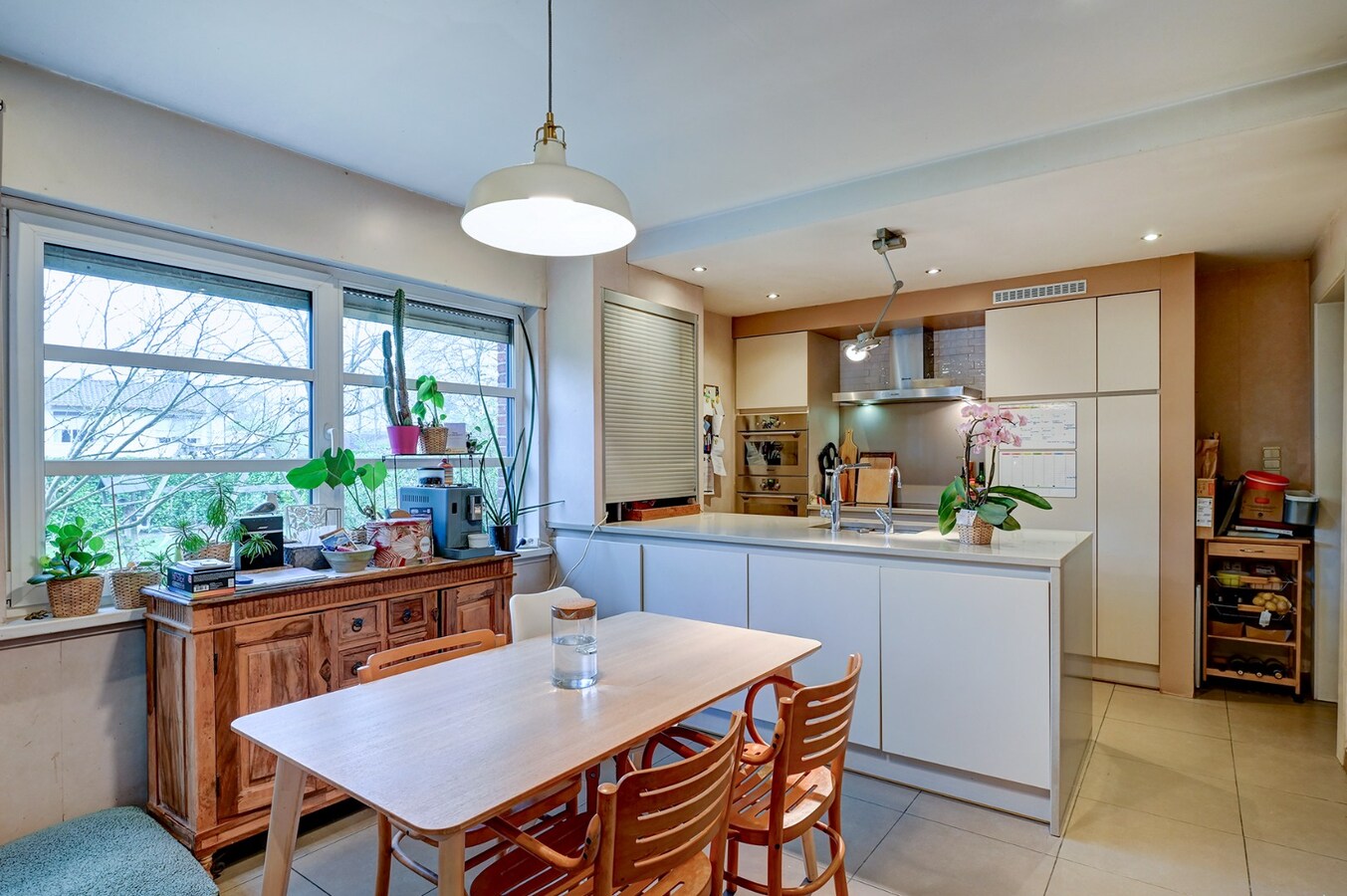 Aangenaam gezellig huis met met veel leefruimte 