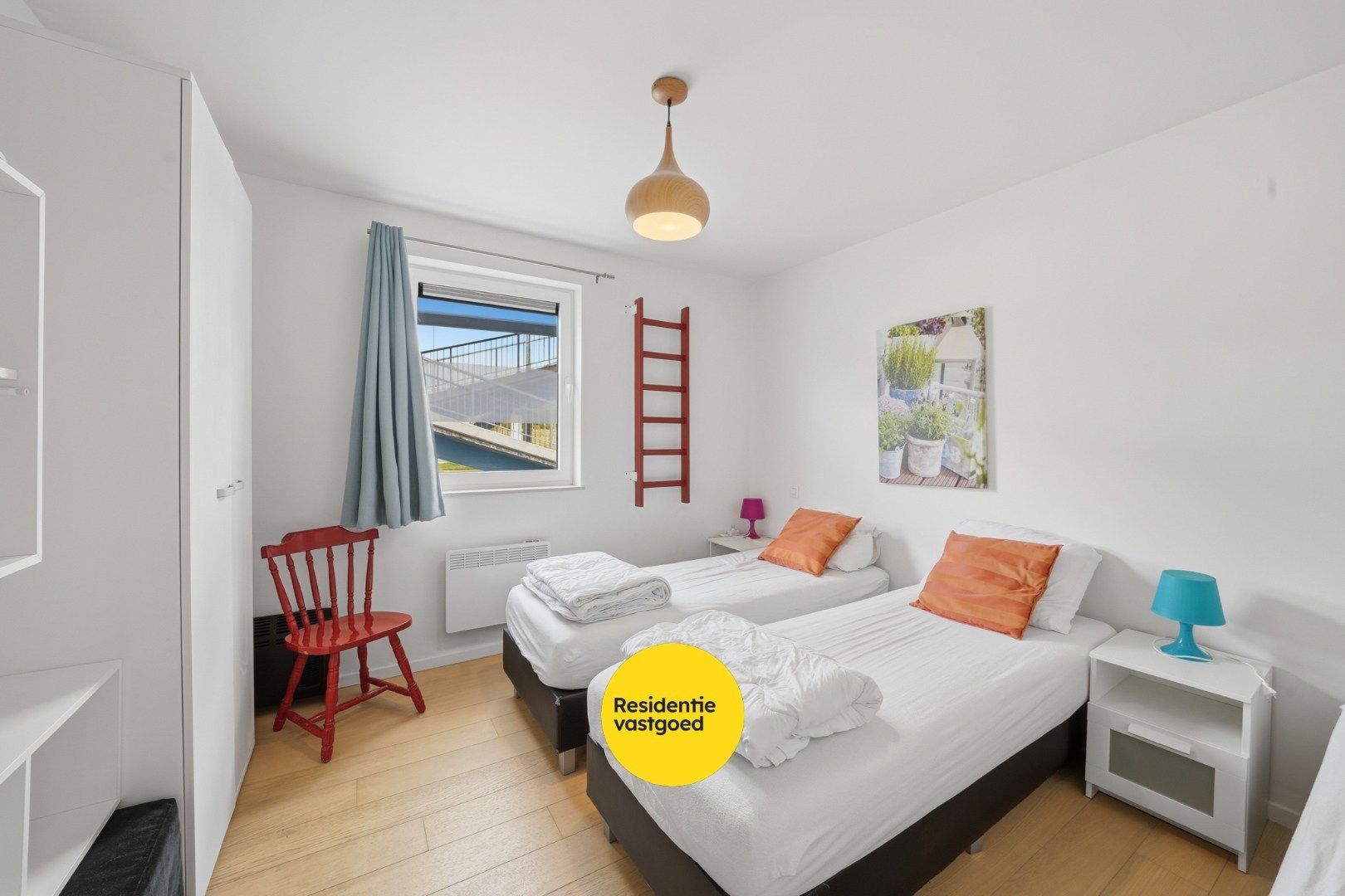 Instapklaar appartement met groot terras in Bredene - vlak bij de zee 