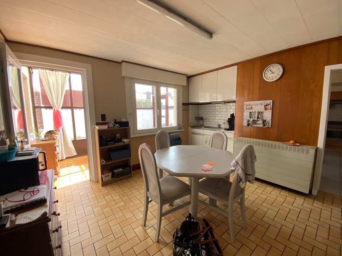 Uiterst ruime gezinswoning met onderhoudsvriendelijke zuidgerichte tuin 