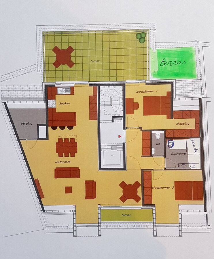 Appartement met 2 garageboxen 