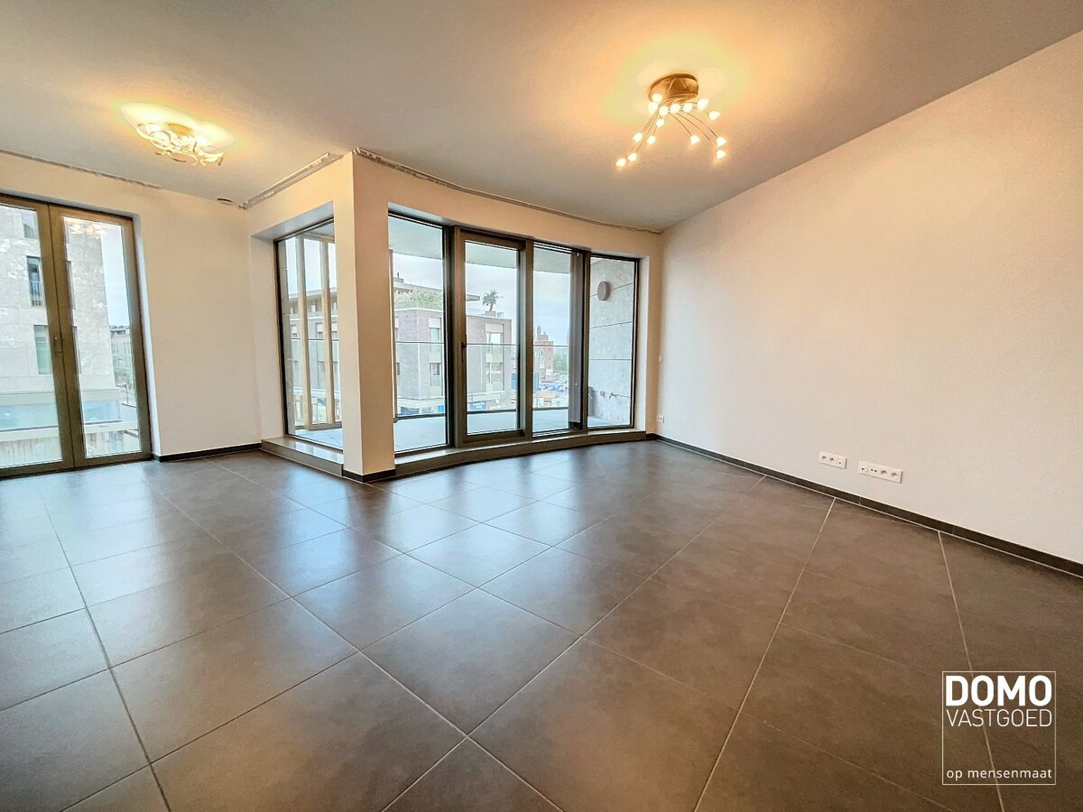 Appartement in het centrum van Hasselt met 2 slaapkamers, 1 ondergrondse parkeerplaats en een mooi terras, 91m² bewoonbare oppervlakte 