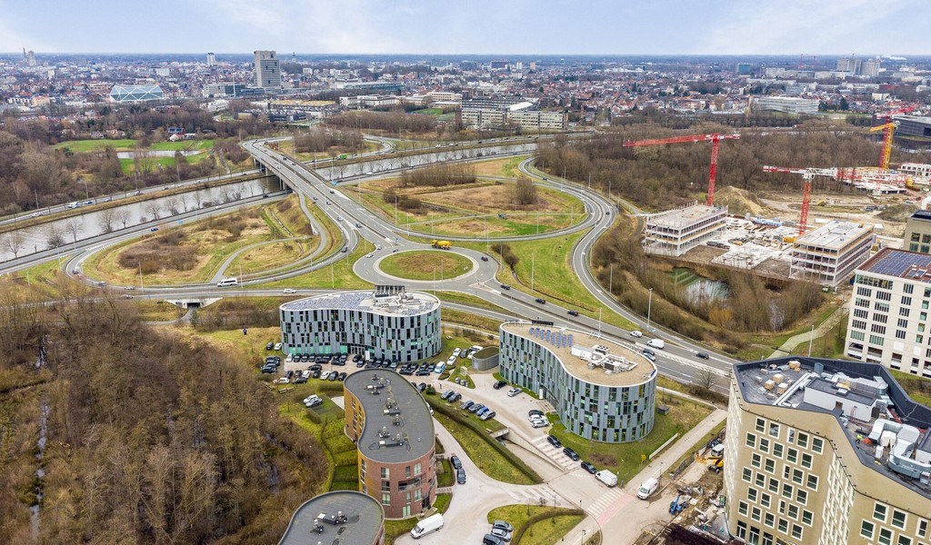 Kantoren te huur in Kowala Business Center aan The Loop in Gent