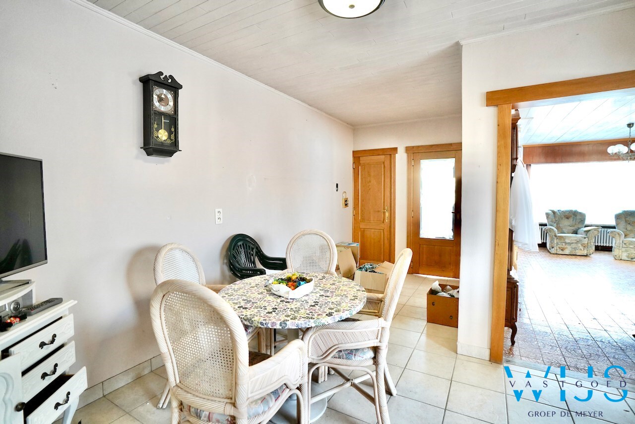 Volwaardig woonhuis met bijgebouwen te Wippelgem ! 