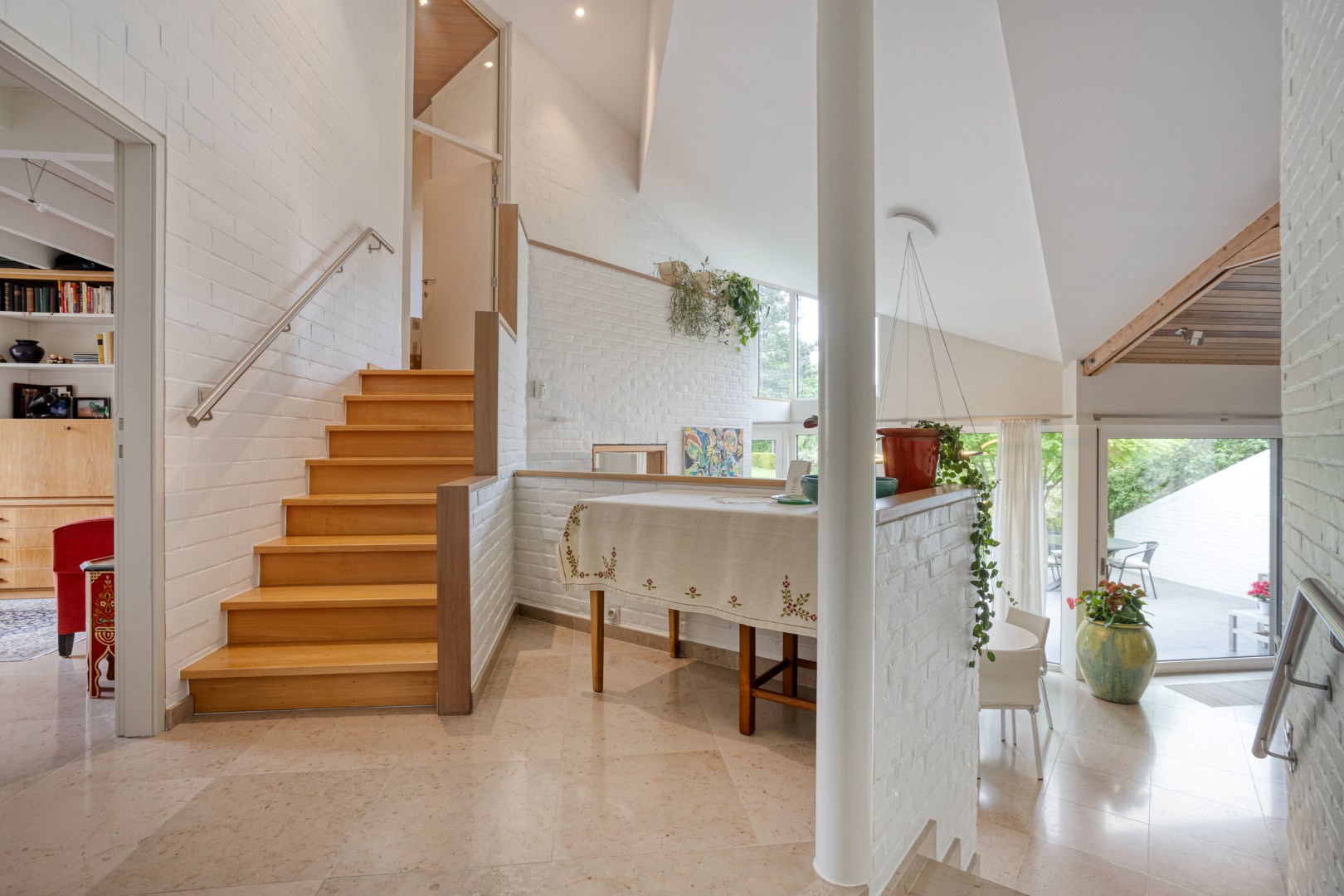 Villa met 5 slaapkamers, ruime tuin, terras en 2 garages in Heverlee! - bewoonbare opp. 278 m² -  EPC 179 kWh/m² 