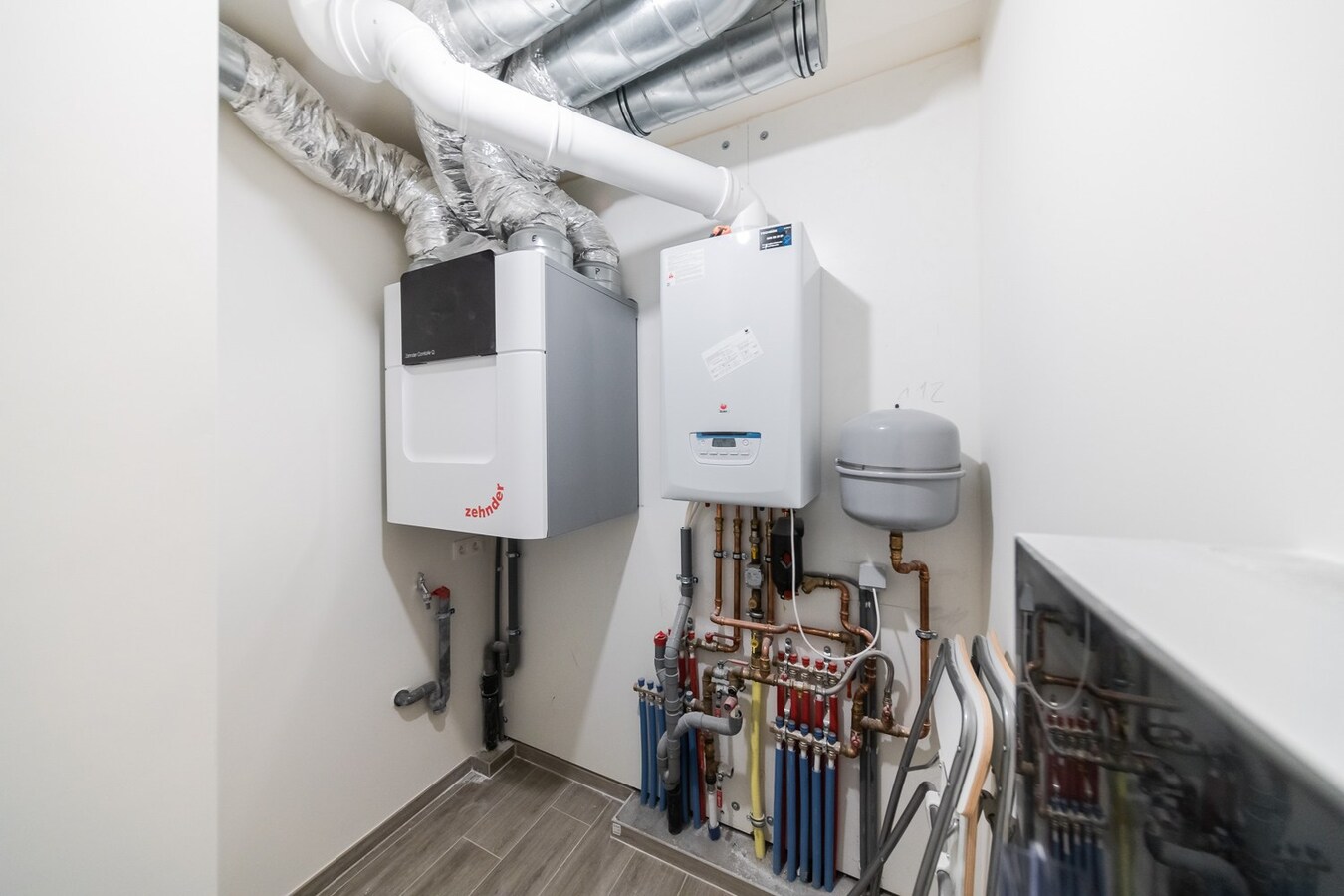 Penthouse (89m2) met uitzonderlijk ruim terras te koop in Emelgem (Izegem) 