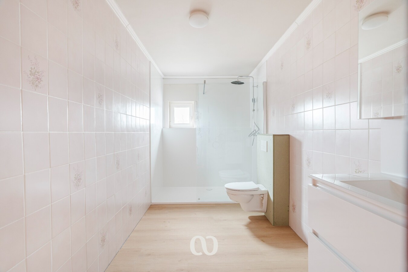 Ruime gezinswoning met 4 slaapkamers en tuin in Nederename 