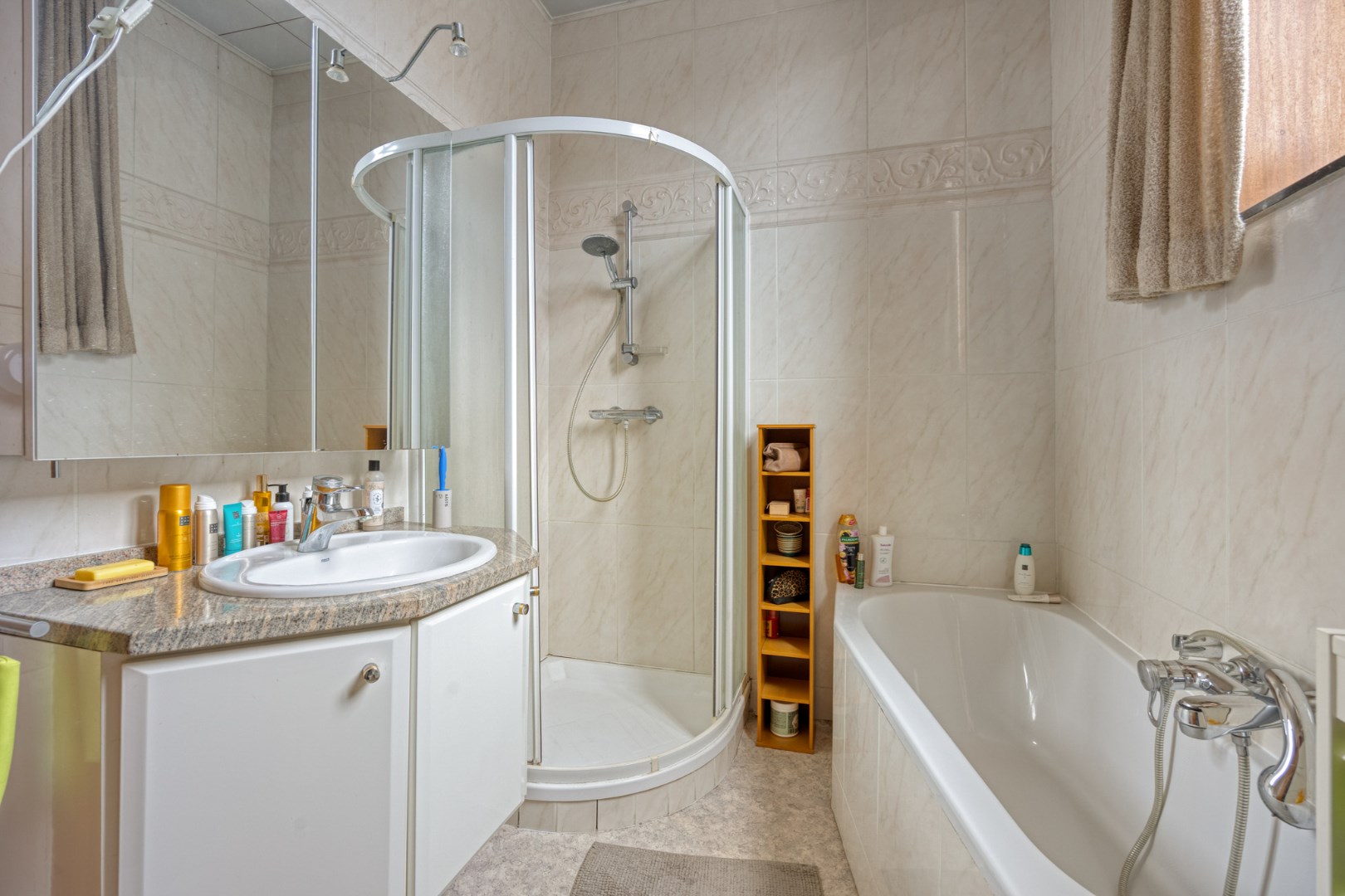 Charmant en karaktervol herenhuis, bureau en praktijkruimte, 4 kamers - 1502 LEMBEEK (HALLE) 