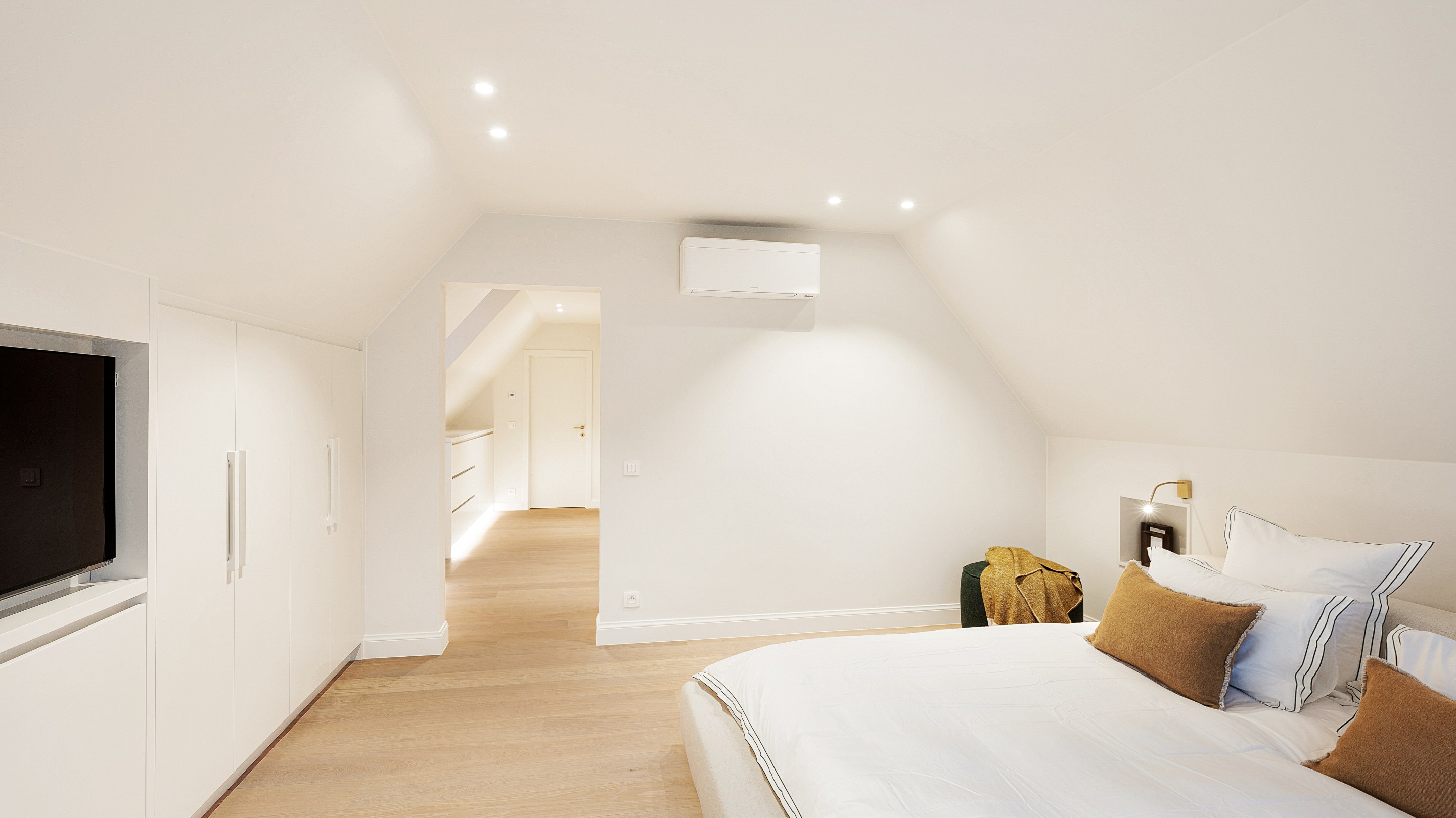 Luxueuze alleenstaande villa met 5 slaapkamers op rustige ligging in Knokke 