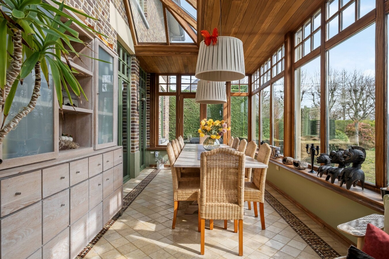 Exclusieve villa met buitenzwembad en privéwelness te Waregem ! 