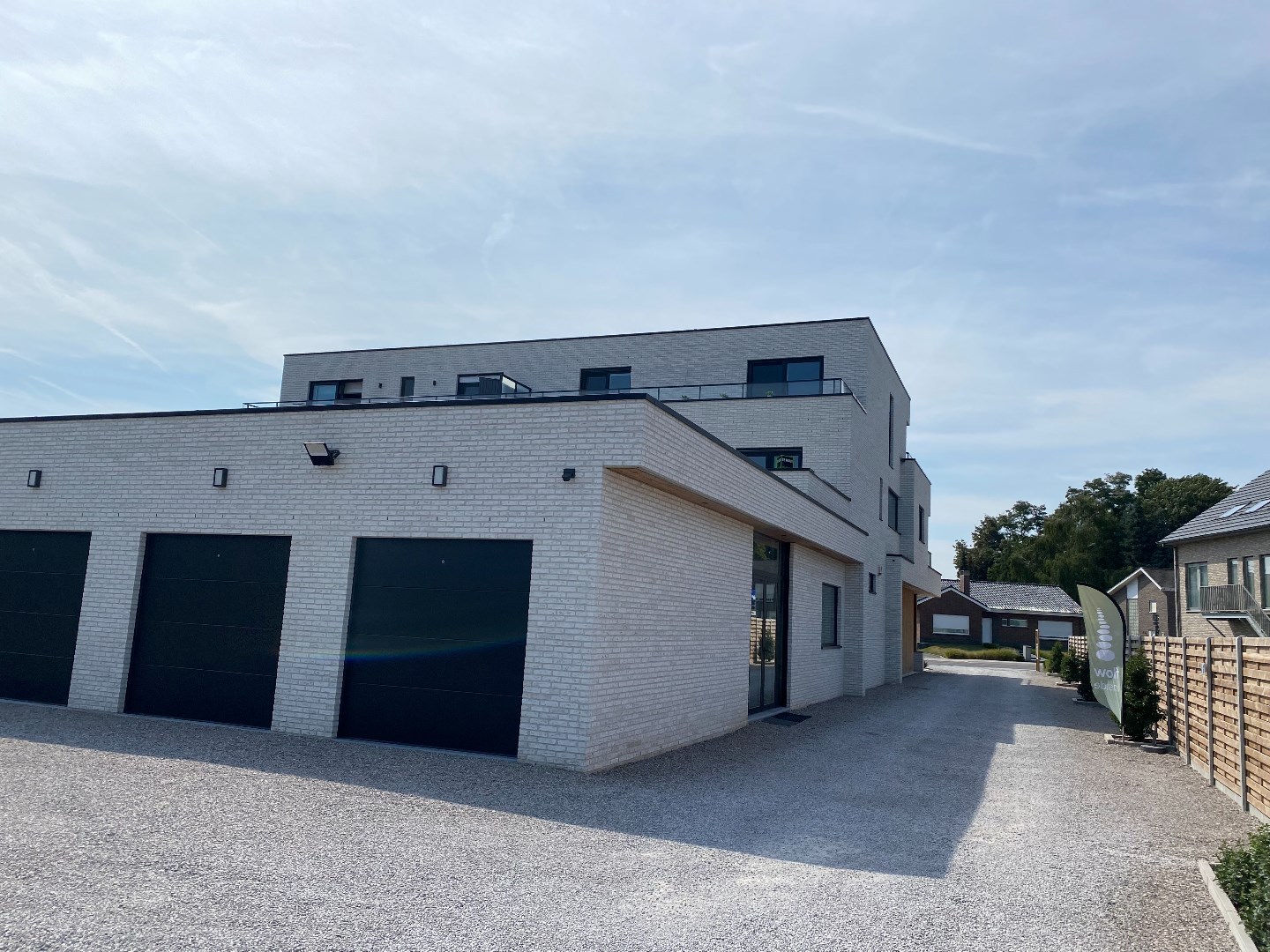 Hedendaags appartement met 2 grote terrassen op centrale ligging! 
