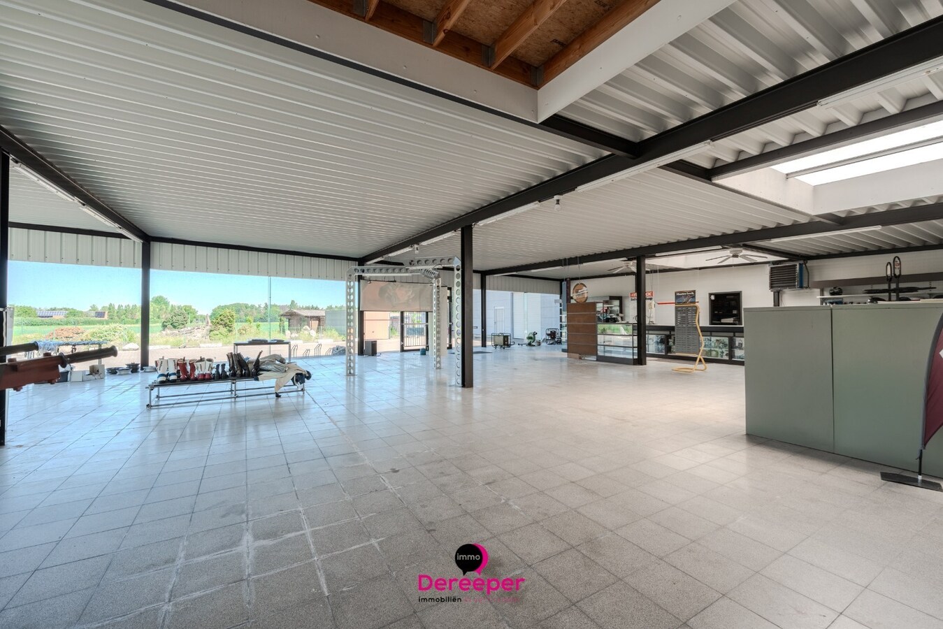 Projecteigendom met tal van ontwikkelingsmogelijkheden op perceel van 2.084 m² 