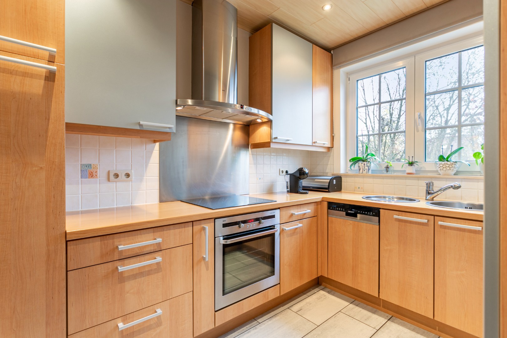 Maison économe en énérgie avec 3 chambres et garage à Halle 