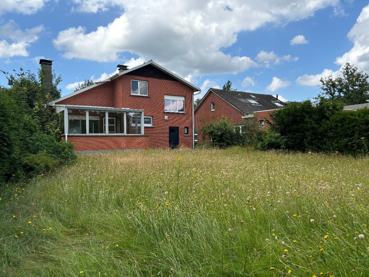 Te renoveren woning op een Zuid perceel 767 m² 