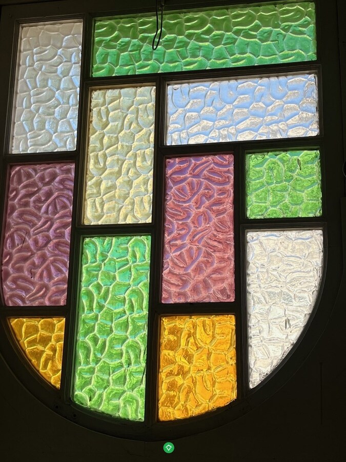 Opbrengstpand bestaande uit 3 verhuurde appartementen, gelegen aan H.Hart-Kerk 