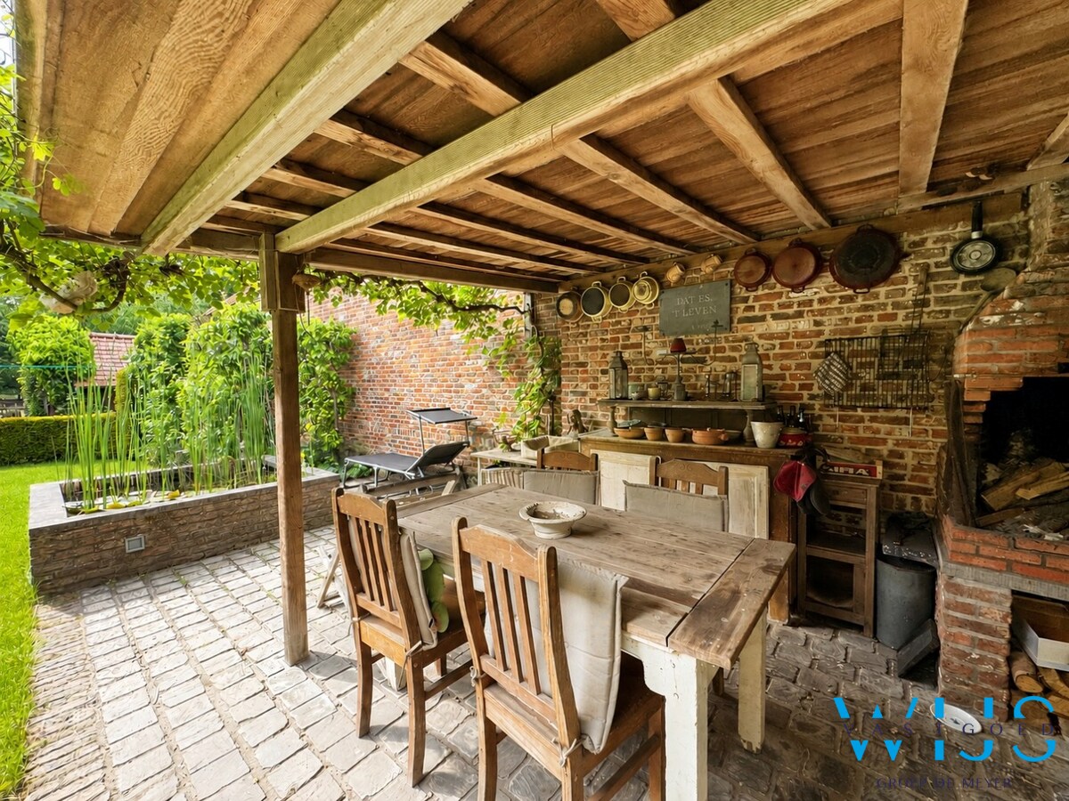 Multifunctionele eigendom op prachtig perceel van 1.682 m² ! 