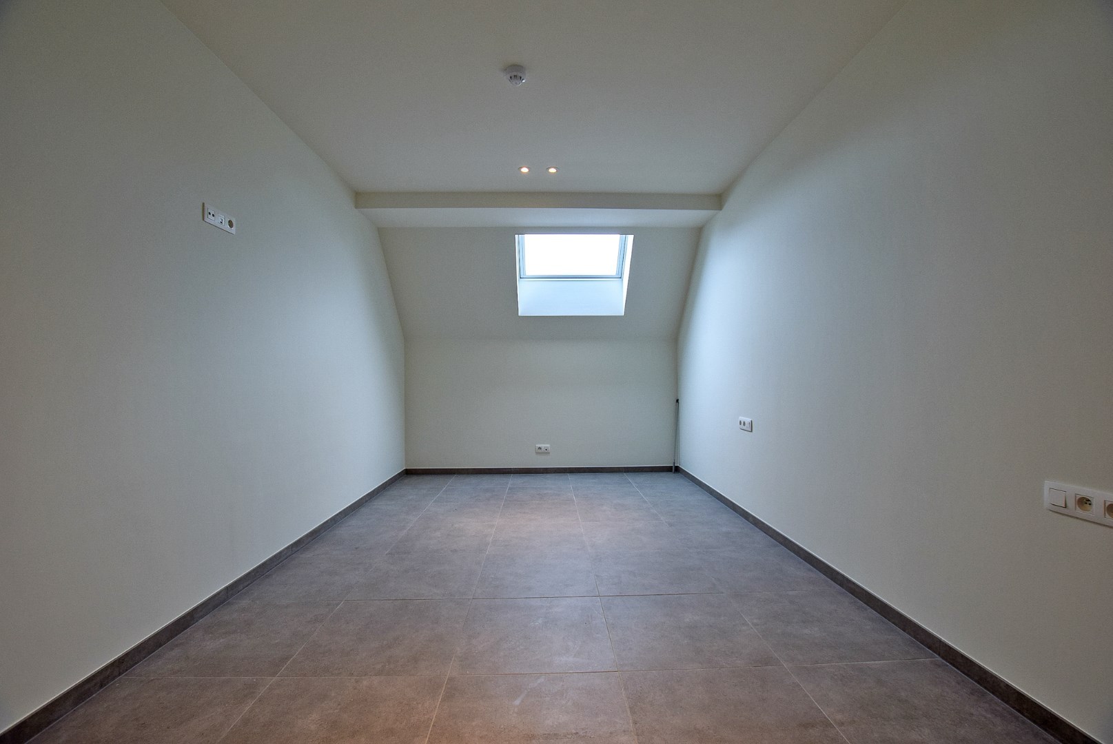 Ruim 2-slaapkamerappartement (129m²) te Leke (Diksmuide). 