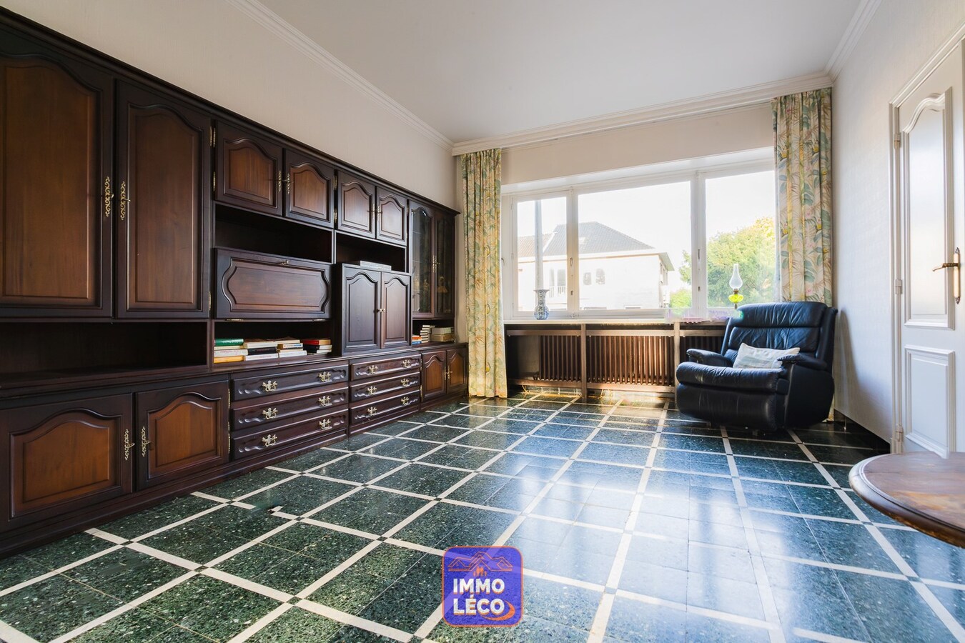 Maison Bourgeoise avec jardin et double garage, en face du Parc ! 