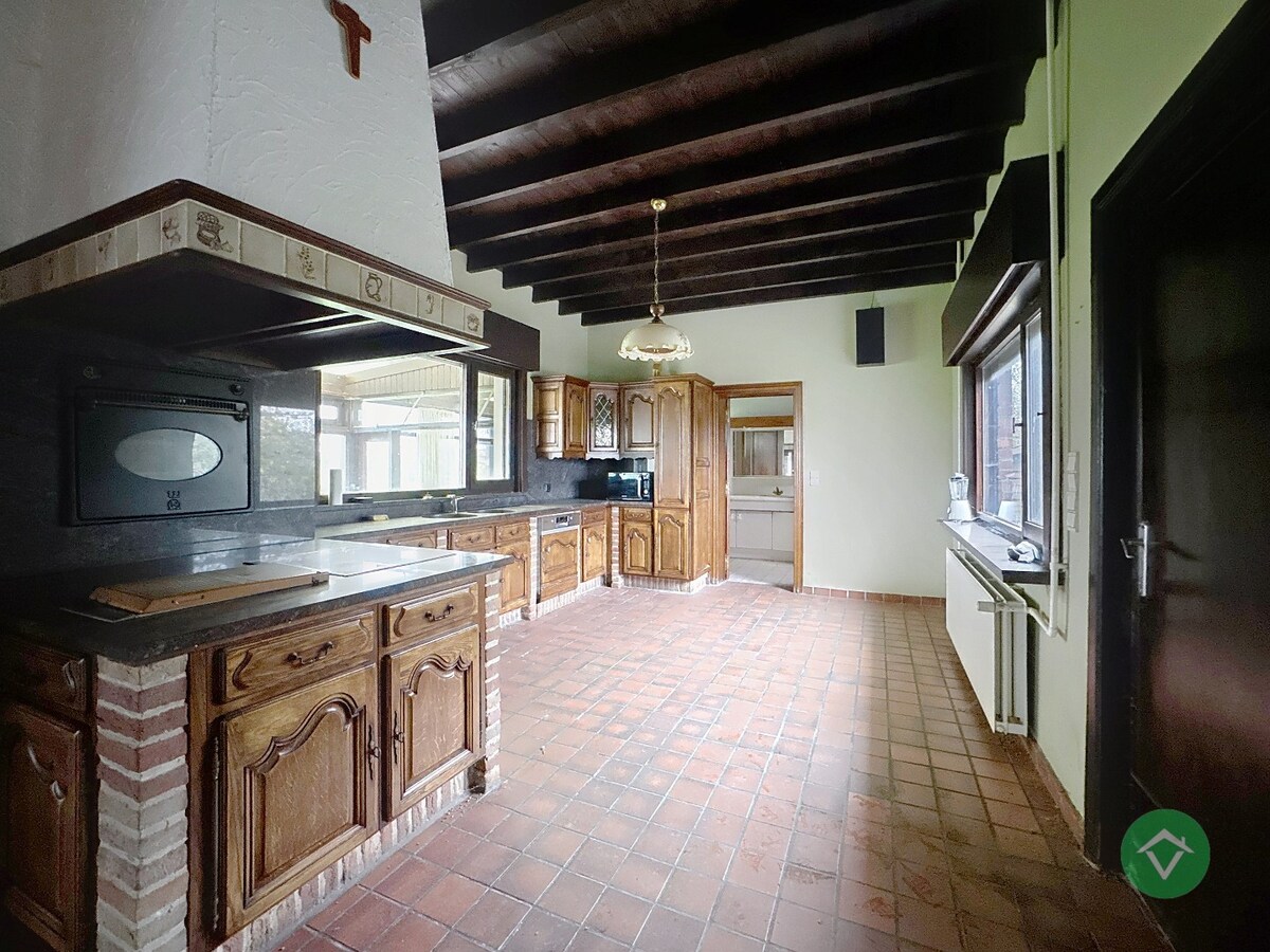 Alleenstaande woning met 4 slaapkamers te Koekelare 