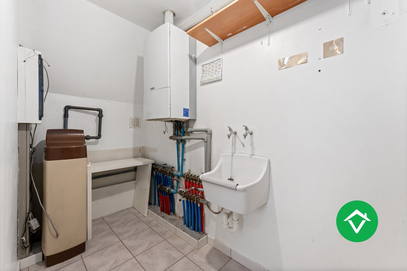 Instapklaar appartement met 3 slaapkamers en autostandplaats te Brugge 