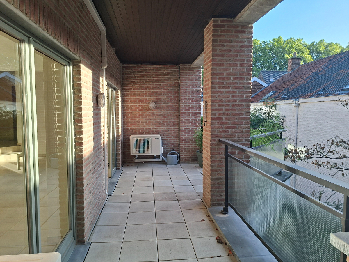 Lumineux appartement 3 chambres avec terrasse 