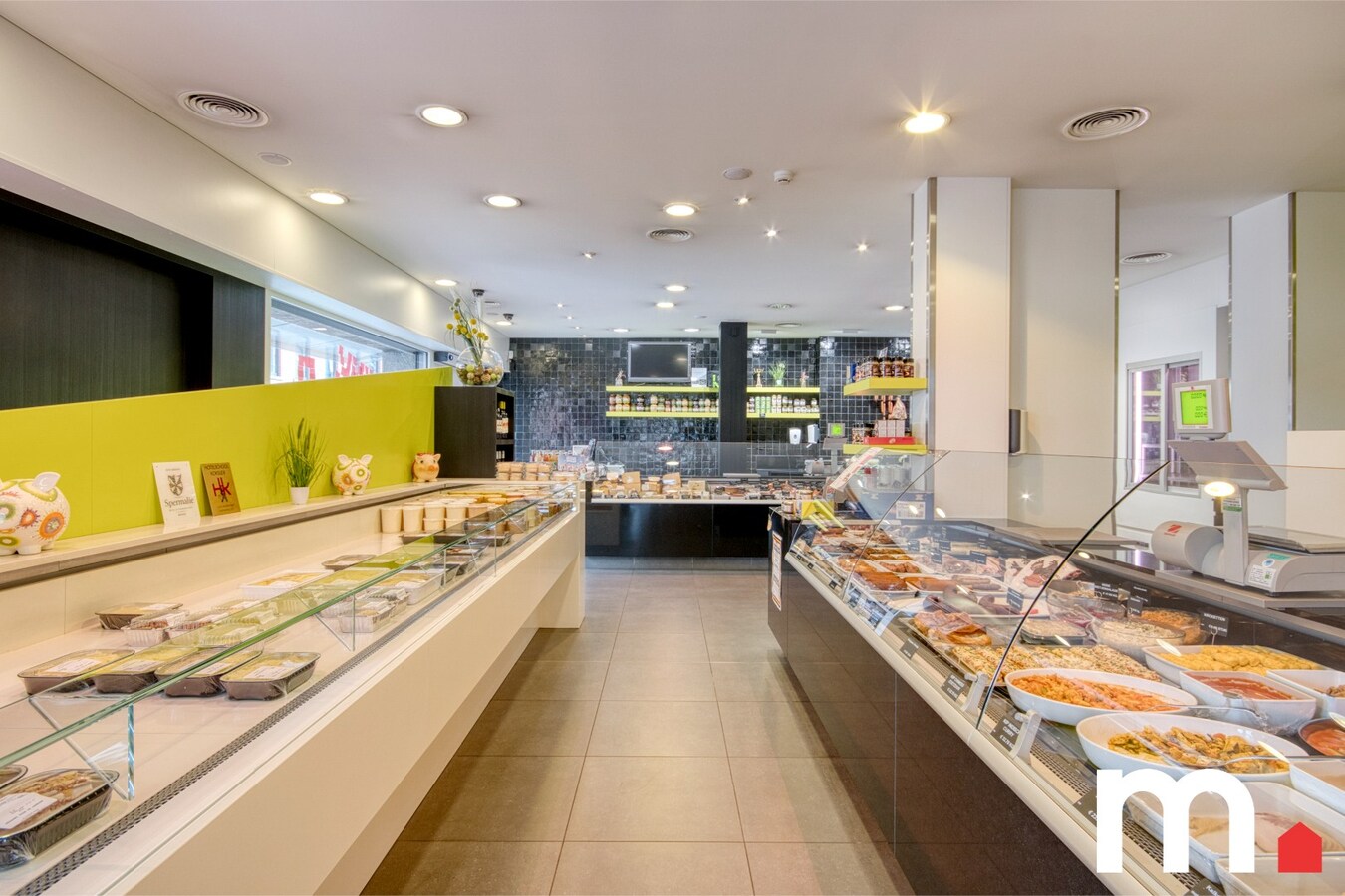 Handelspand - recent ingerichte beenhouwerij  te koop ! 