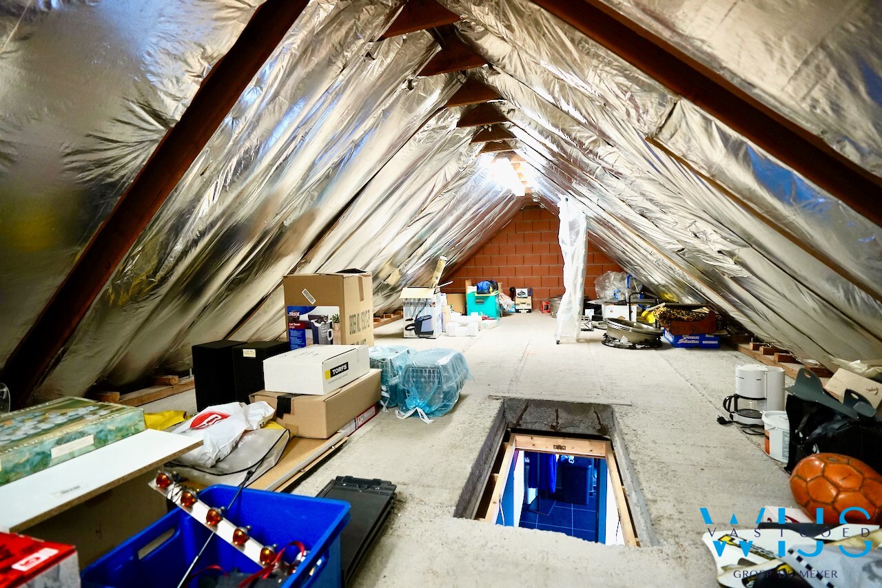 Ideale gezinswoning op 555 m² met 2 garages te Evergem ! 