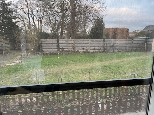 LUBBEEK - Mooie woning met 3 slk, garage en tuin 