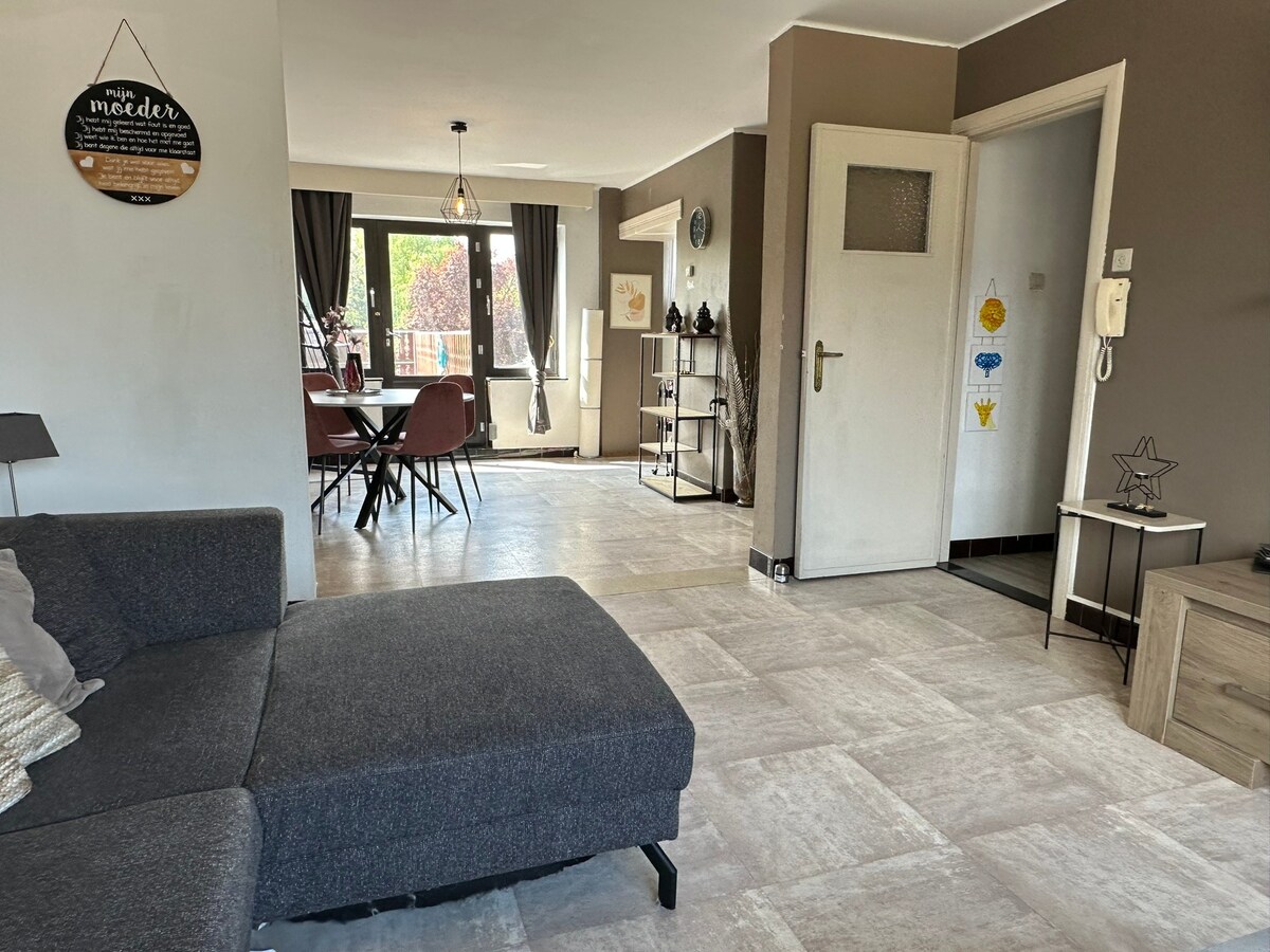 Appartement  met 2 slaapkamers en terras 