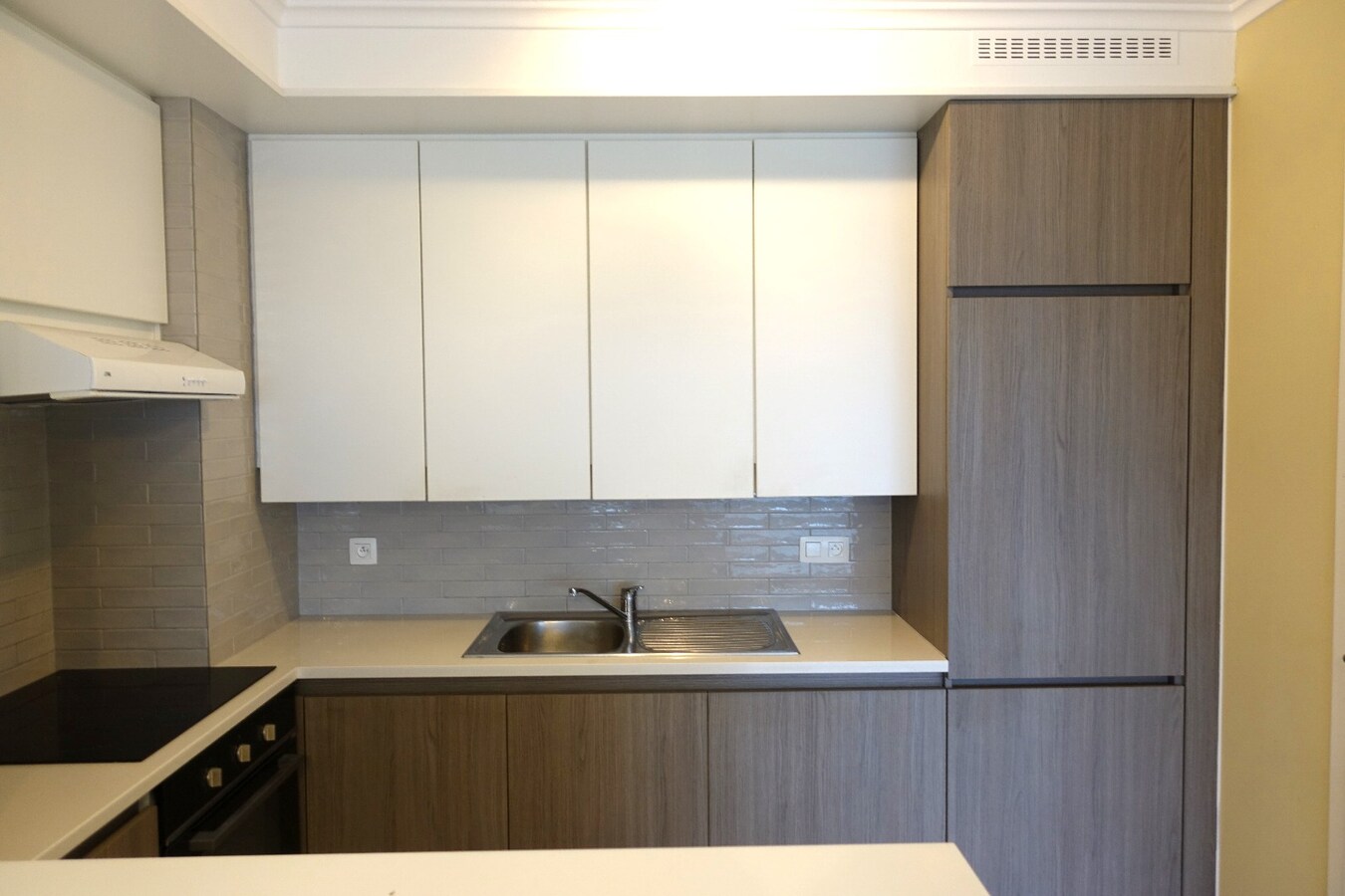 Ruim appartement met 2 slaapkamers te huur in Bredene 