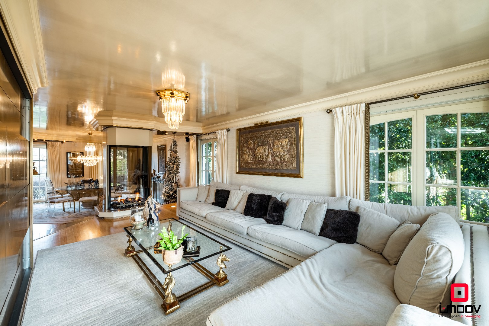 Exclusieve villa met infinity pool en resortgevoel op topligging in Mariakerke 