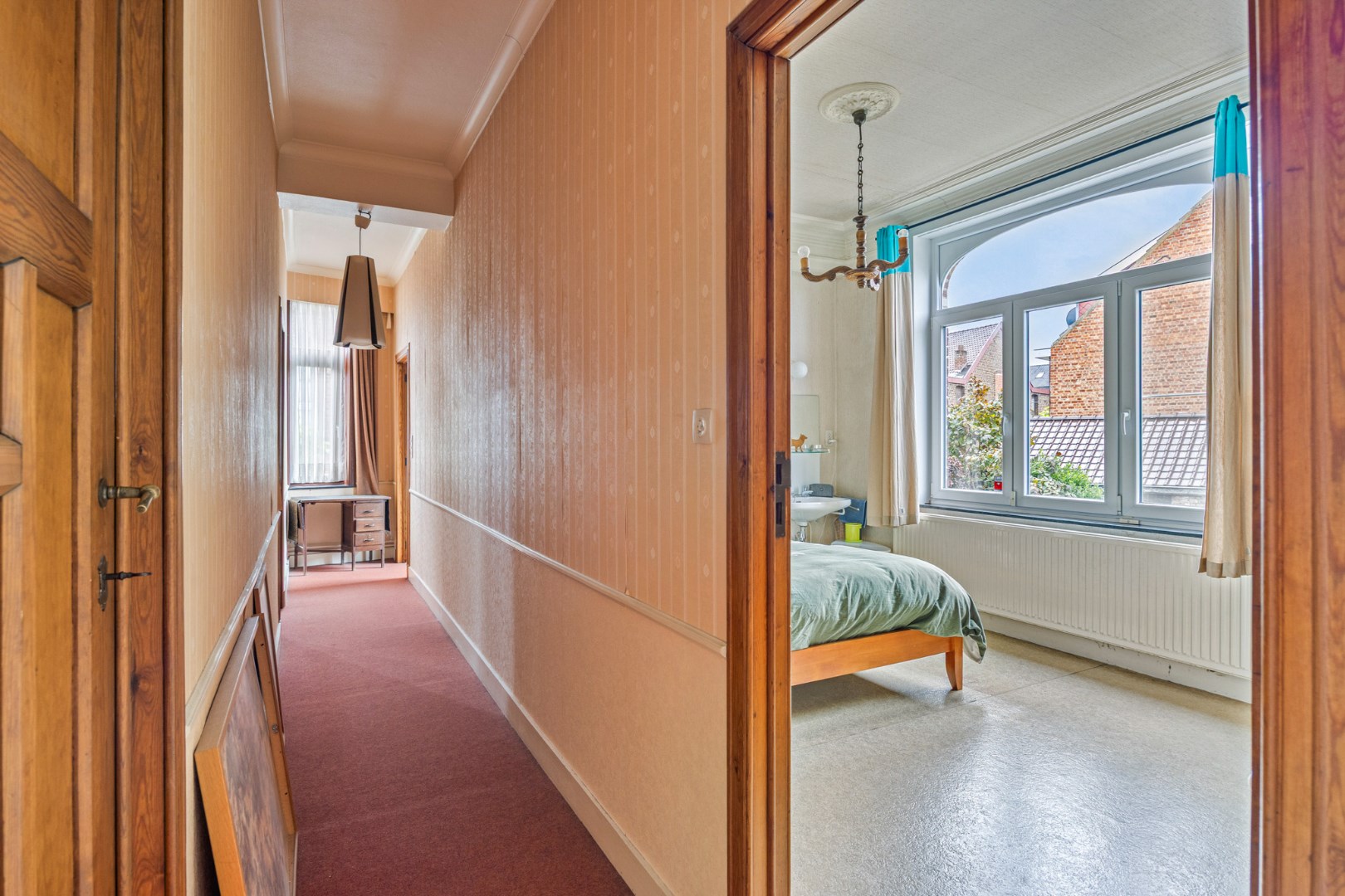 Charmant en karaktervol herenhuis, bureau en praktijkruimte, 4 kamers - 1502 LEMBEEK (HALLE) 