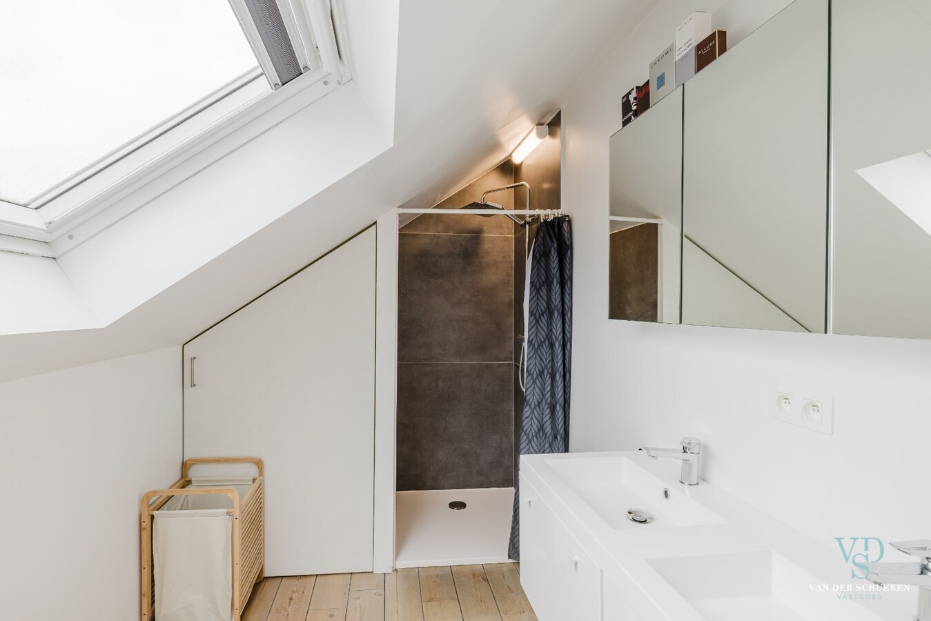 Praktisch 1-slpk-appartement te Dikkelvenne 