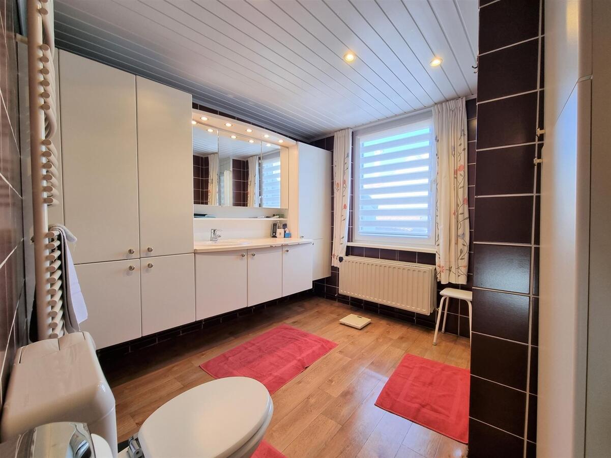 Centraal gelegen woning - Heist 