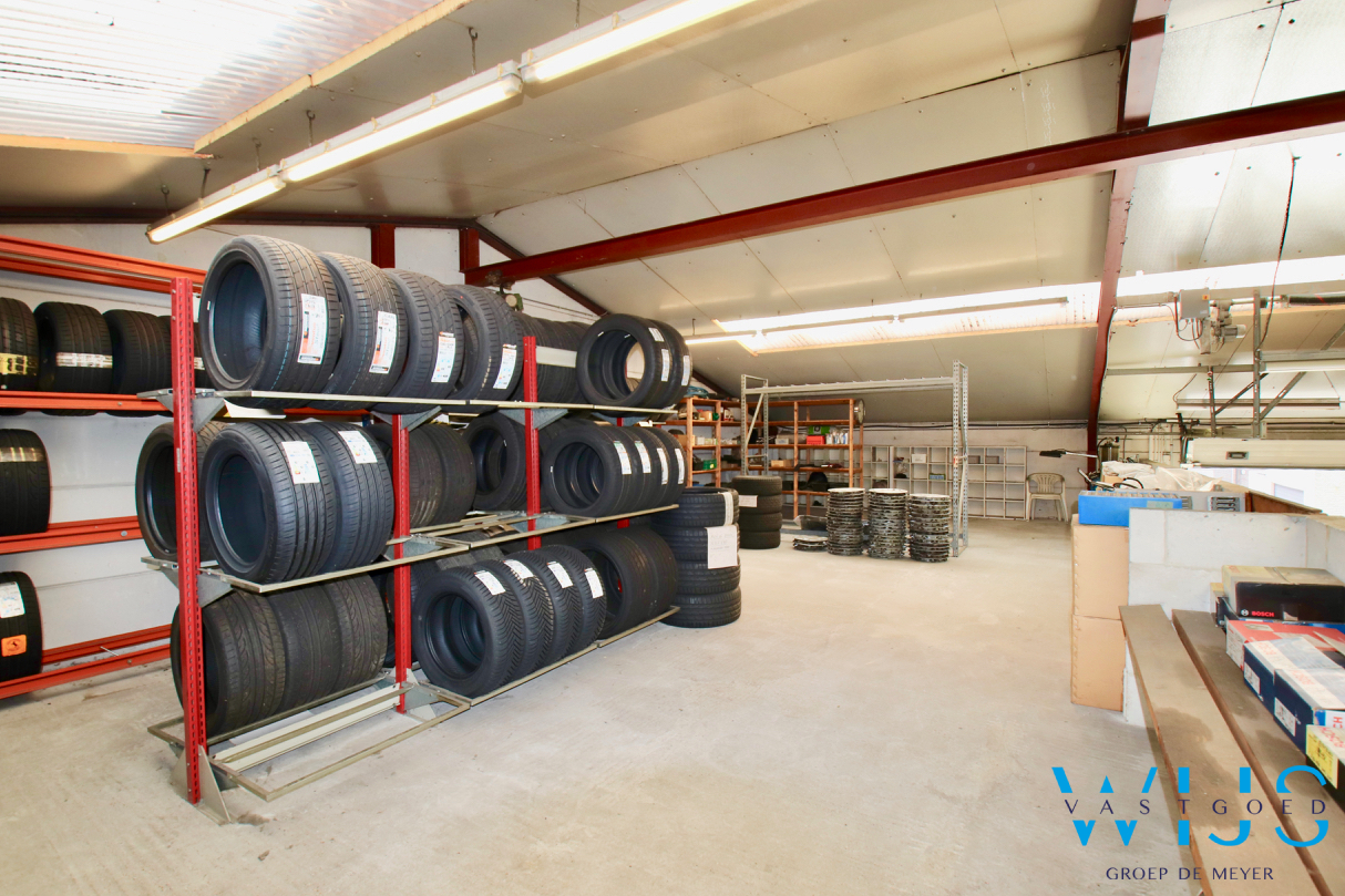 Multifunctionele bedrijfsruimte/ garage met bijhorende woning 