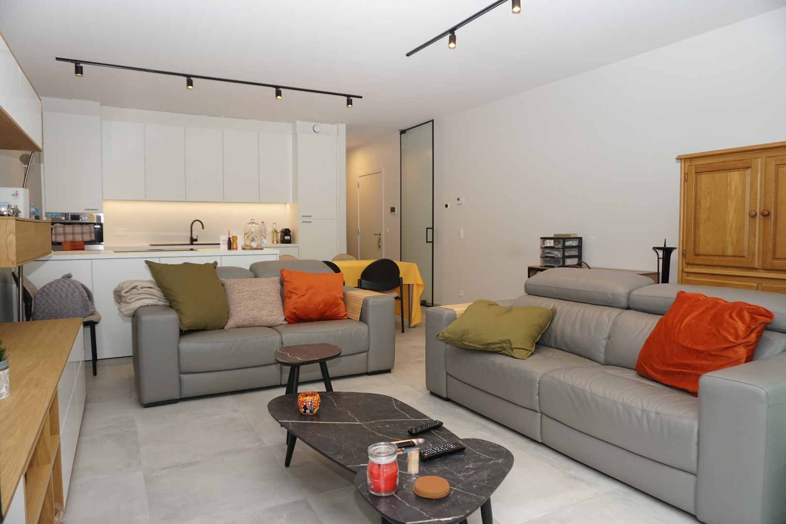 NIEUWBOUWAPPARTEMENT MET 2 SLAAPKAMERS EN TERRAS IN CENTRUM OOSTENDE 