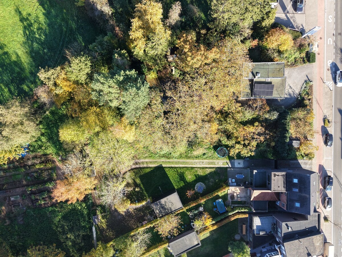 Mooie bouwgrond van 1.126 m² met west-oriëntatie 