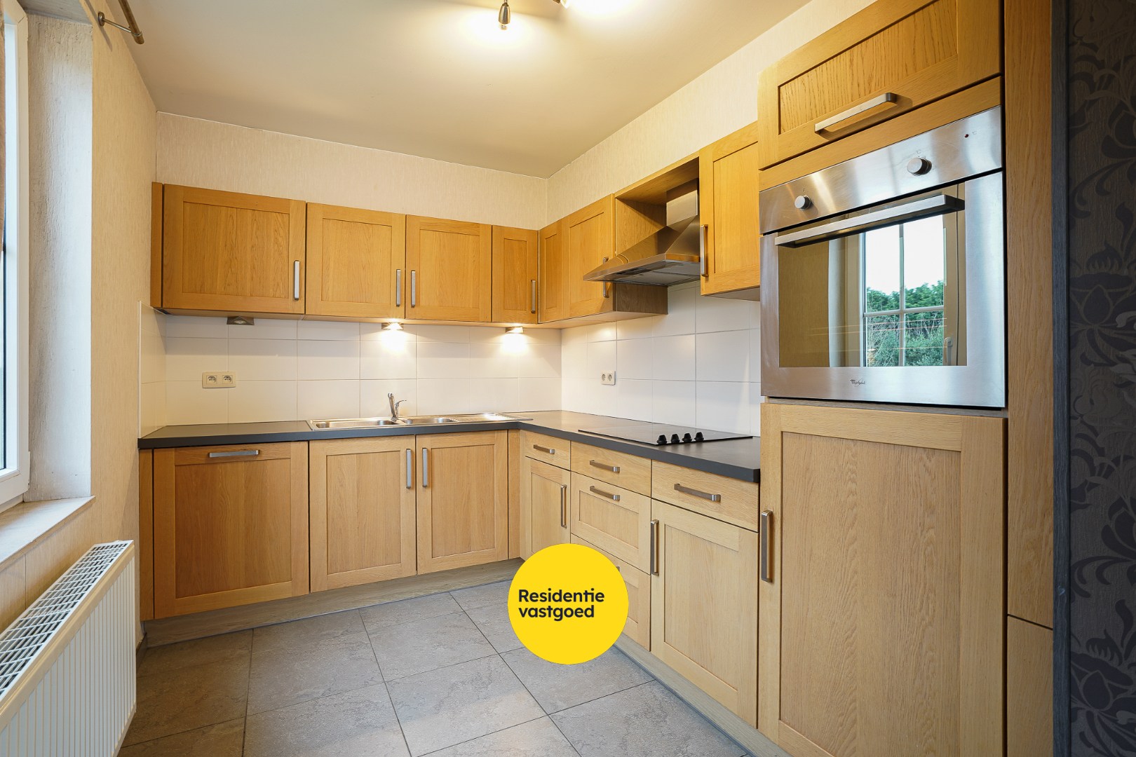 Instapklare duplex (130 m²) in het hart van Eernegem 