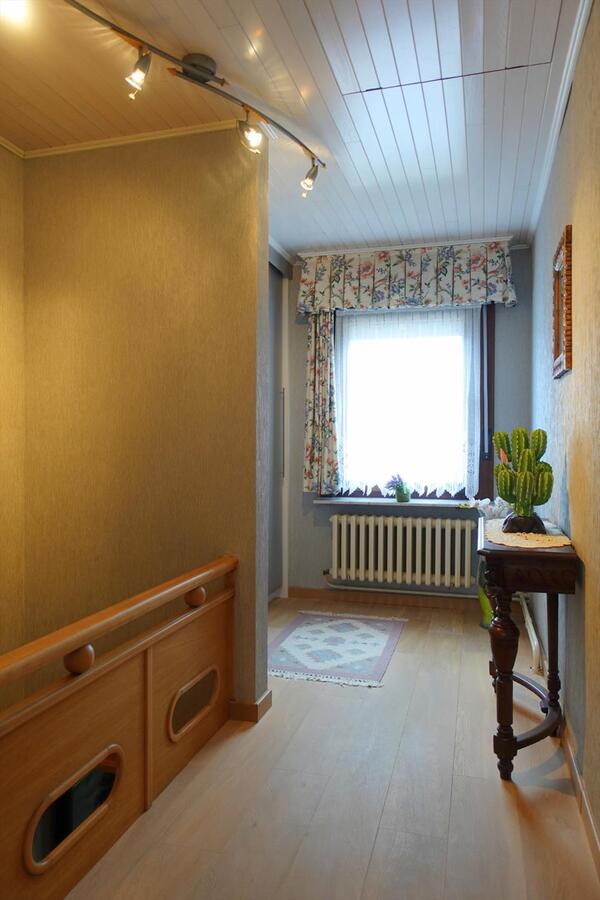 Uitzonderlijke woonst met werkplaats 