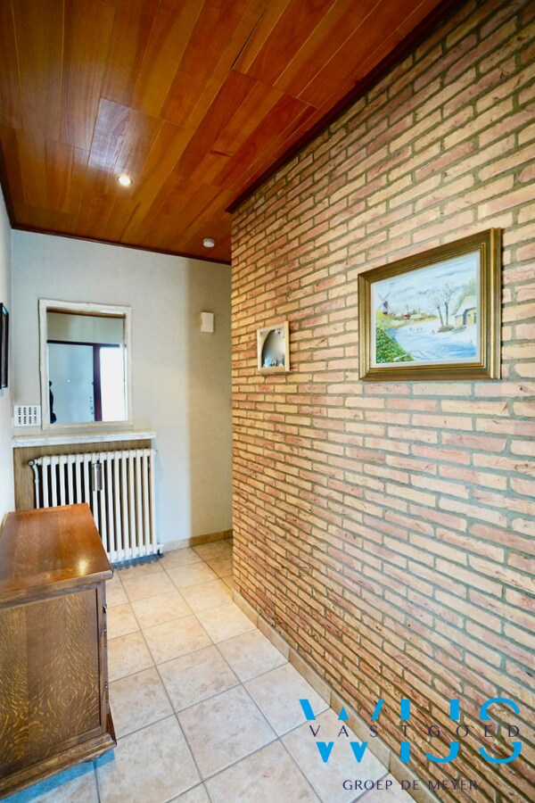 Ruime bungalow op een ideale locatie te Ertvelde ! 