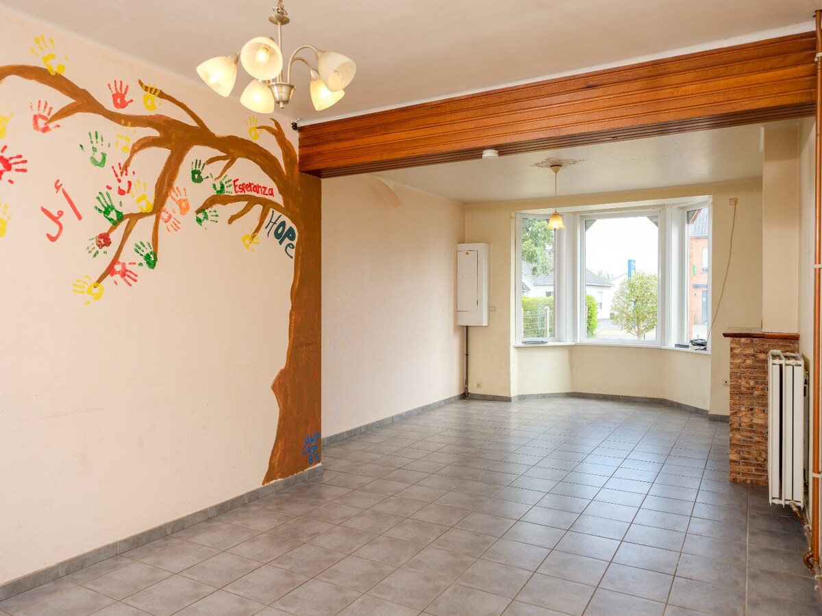 Half-open op te frissen woning met 3 slaapkamers te Gistel 