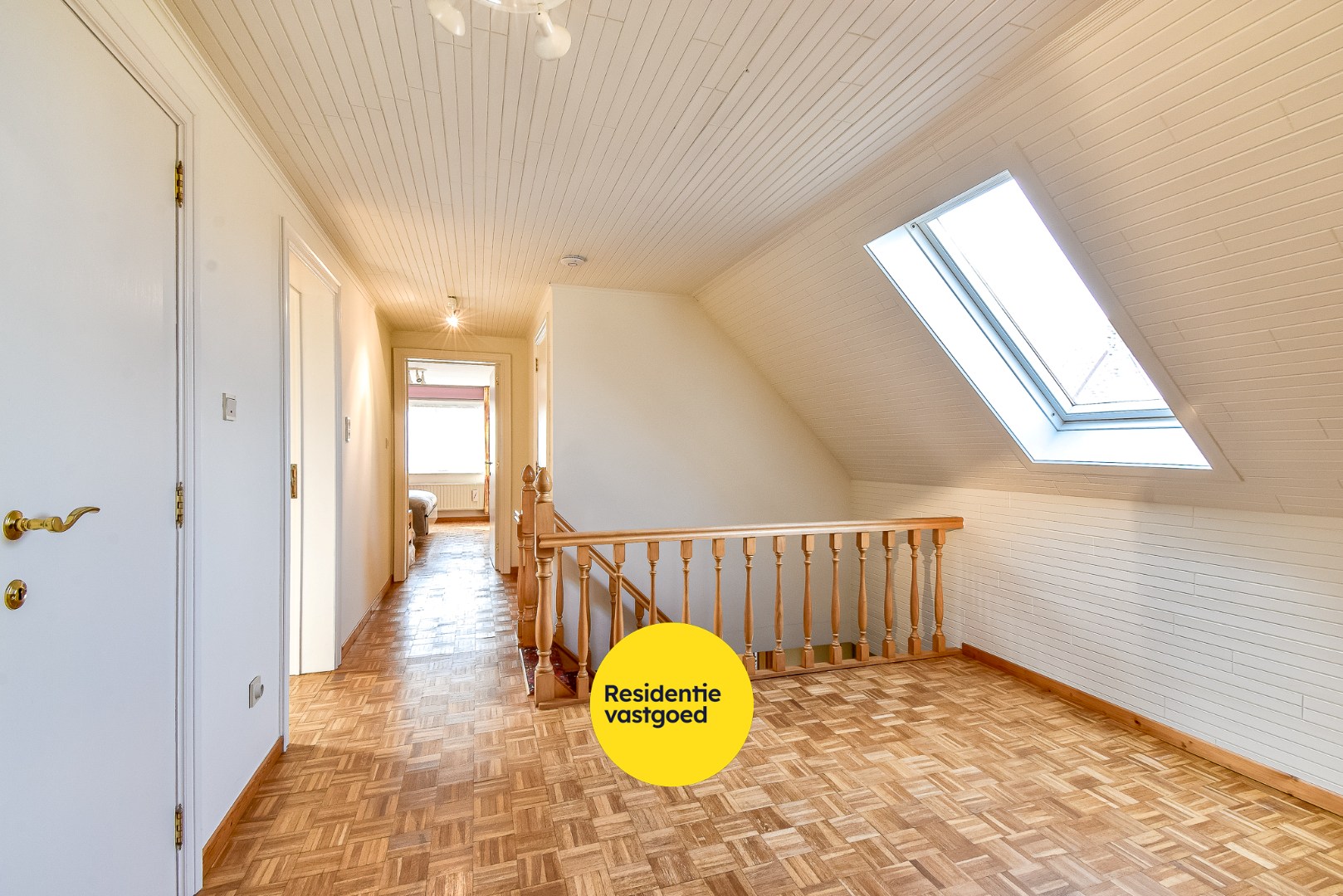 Ruime villa met 4 slaapkamers 