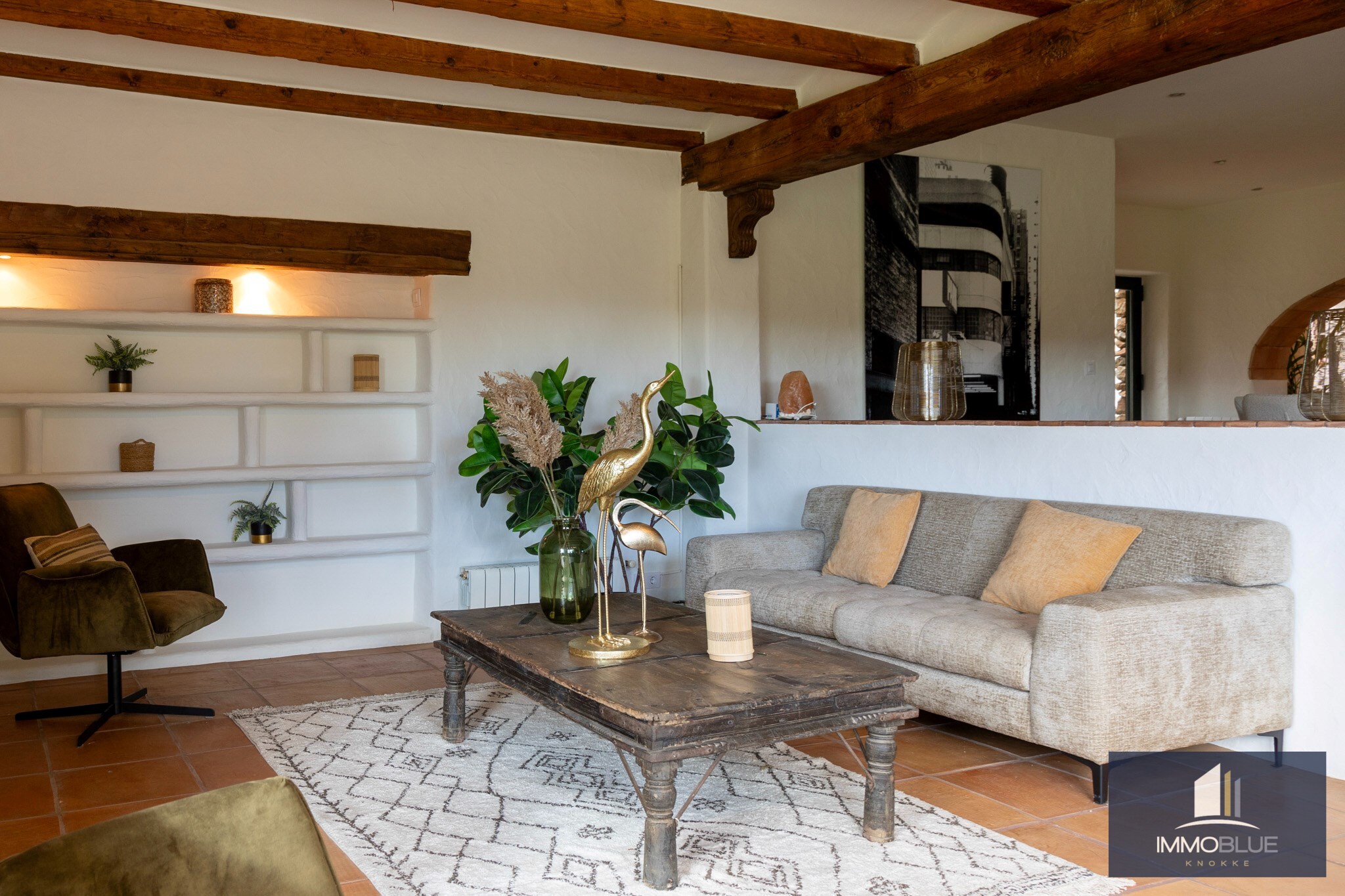 Dit uitzonderlijke landgoed, gelegen op een royaal perceel van 18.500 m² . 